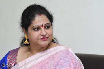 Raasi Interview About Lanka